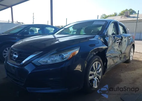 2016 Nissan Altima 2.5/2.5 S/2.5 Sl/2.5 Sr/2.5 Sv z USA, uszkodzony, nr VIN 1N4AL3AP6GC218225